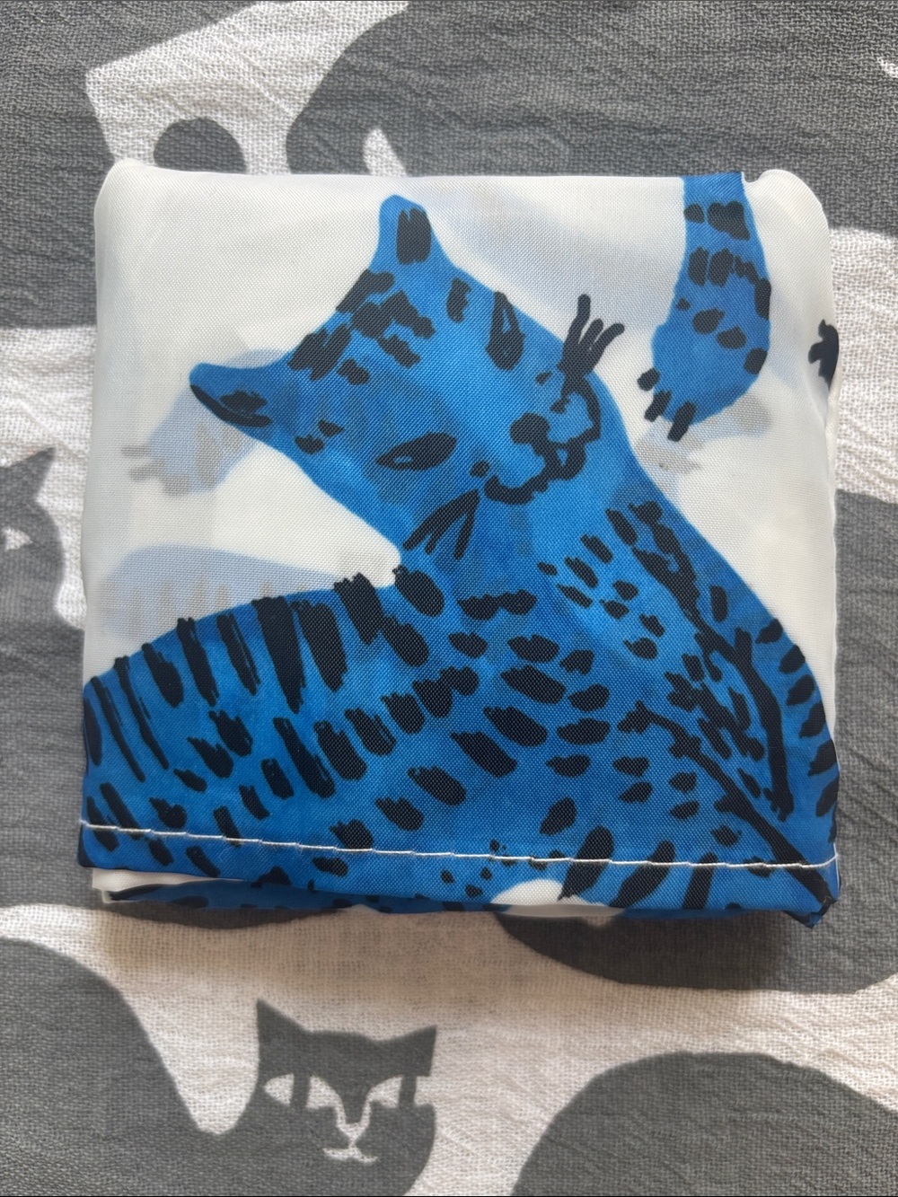 😸IKEA NWT SKYNKE Crazy Blue Cat reusable tote swirling blue felines Warhol-style